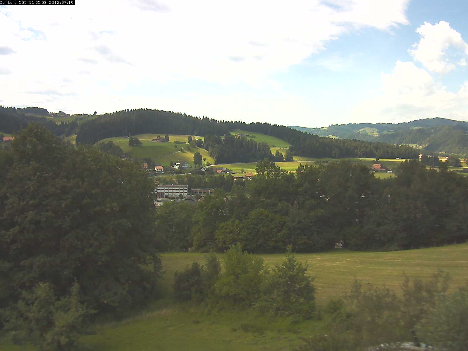 Webcam-Bild: Aussicht vom Dorfberg in Langnau 20120719-110600