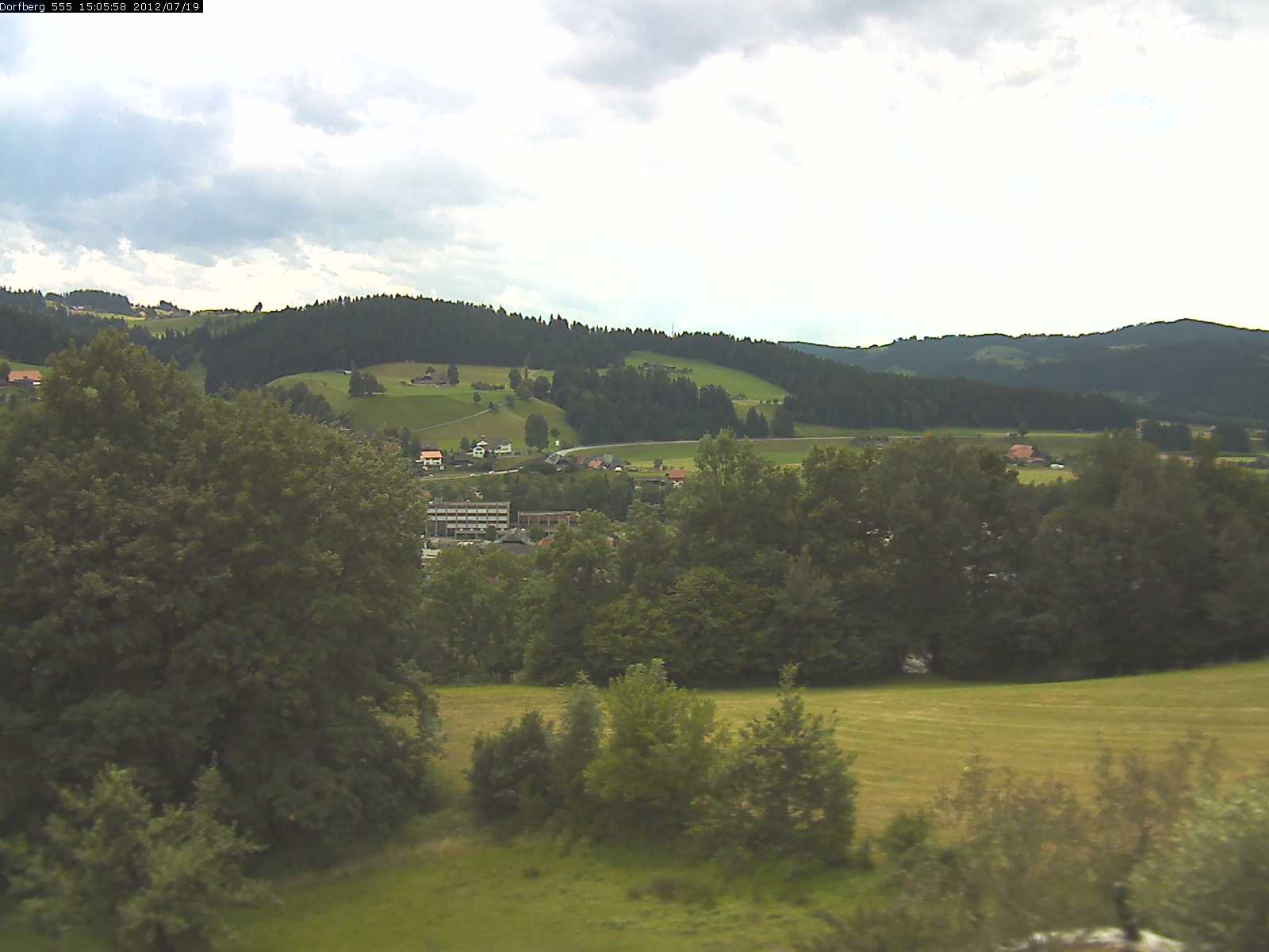 Webcam-Bild: Aussicht vom Dorfberg in Langnau 20120719-150600