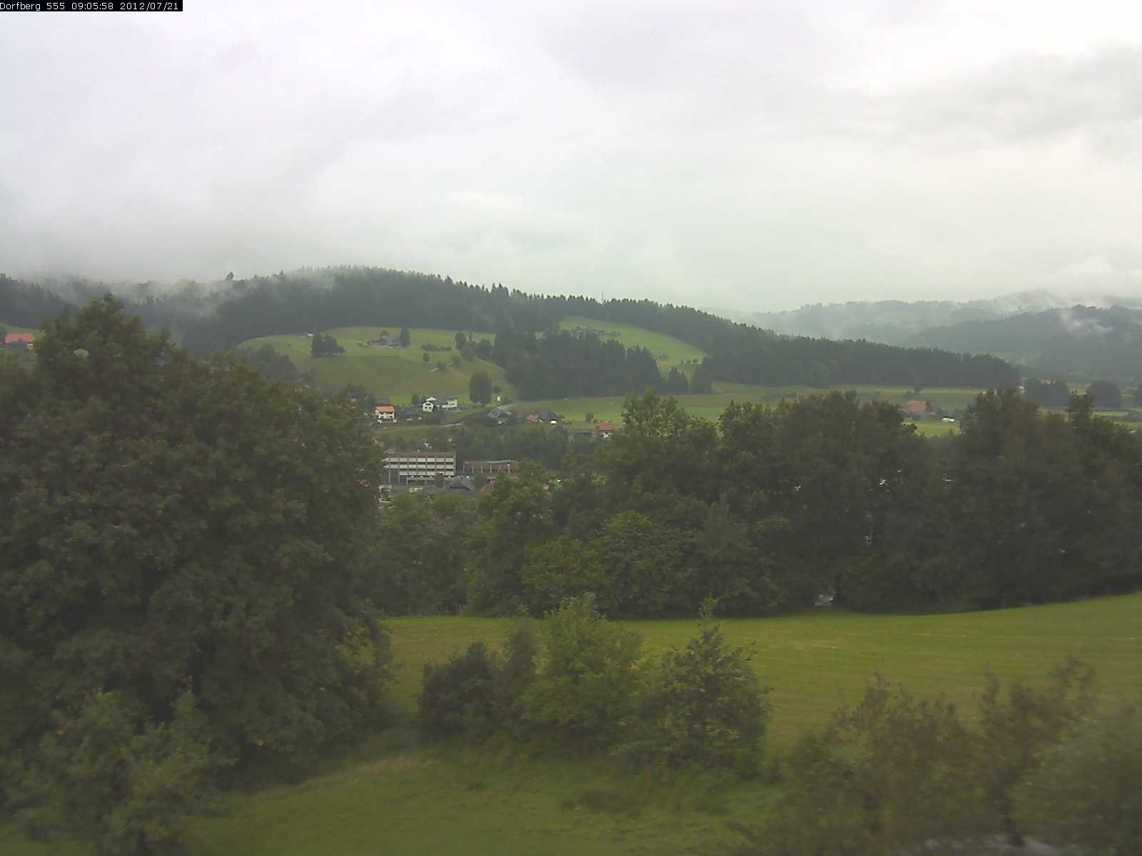 Webcam-Bild: Aussicht vom Dorfberg in Langnau 20120721-090600