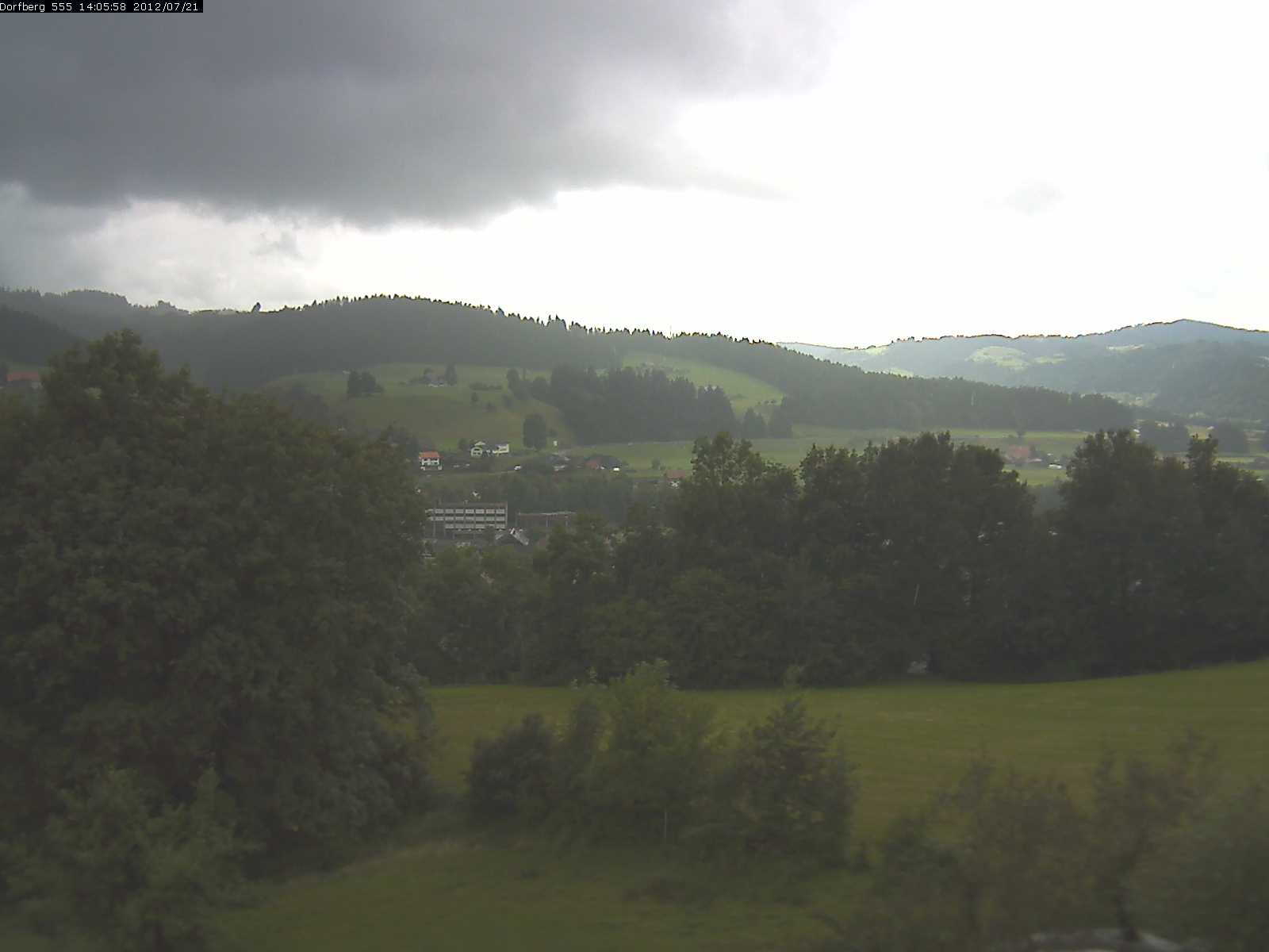 Webcam-Bild: Aussicht vom Dorfberg in Langnau 20120721-140600