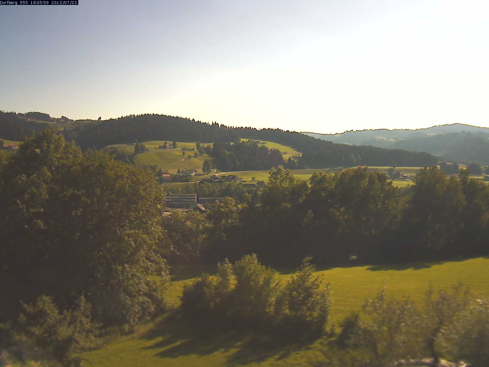 Webcam-Bild: Aussicht vom Dorfberg in Langnau 20120723-180600