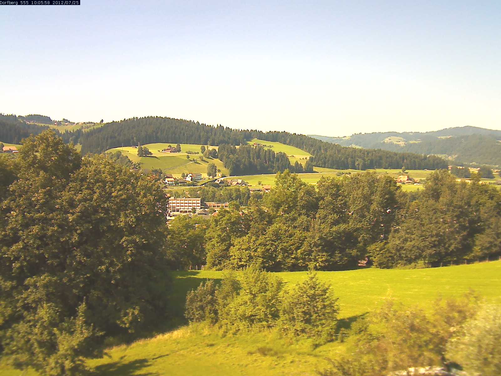 Webcam-Bild: Aussicht vom Dorfberg in Langnau 20120725-100600