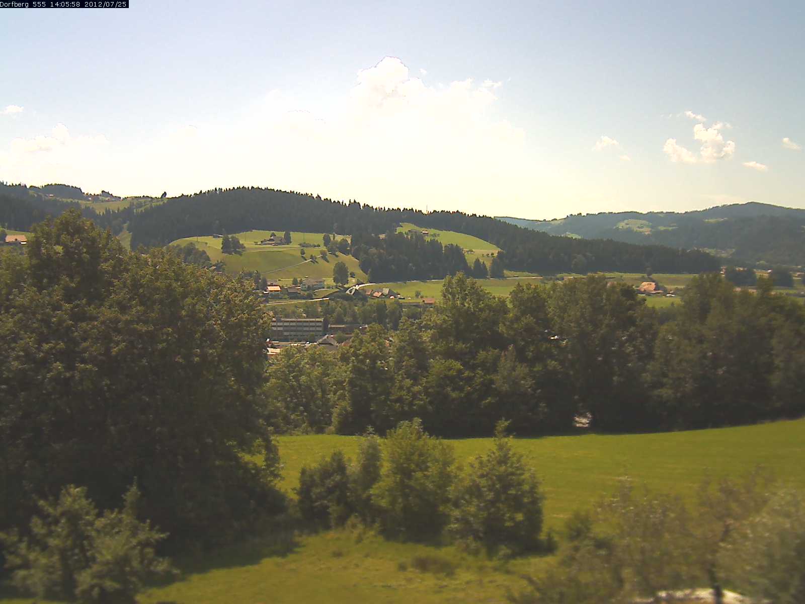 Webcam-Bild: Aussicht vom Dorfberg in Langnau 20120725-140600
