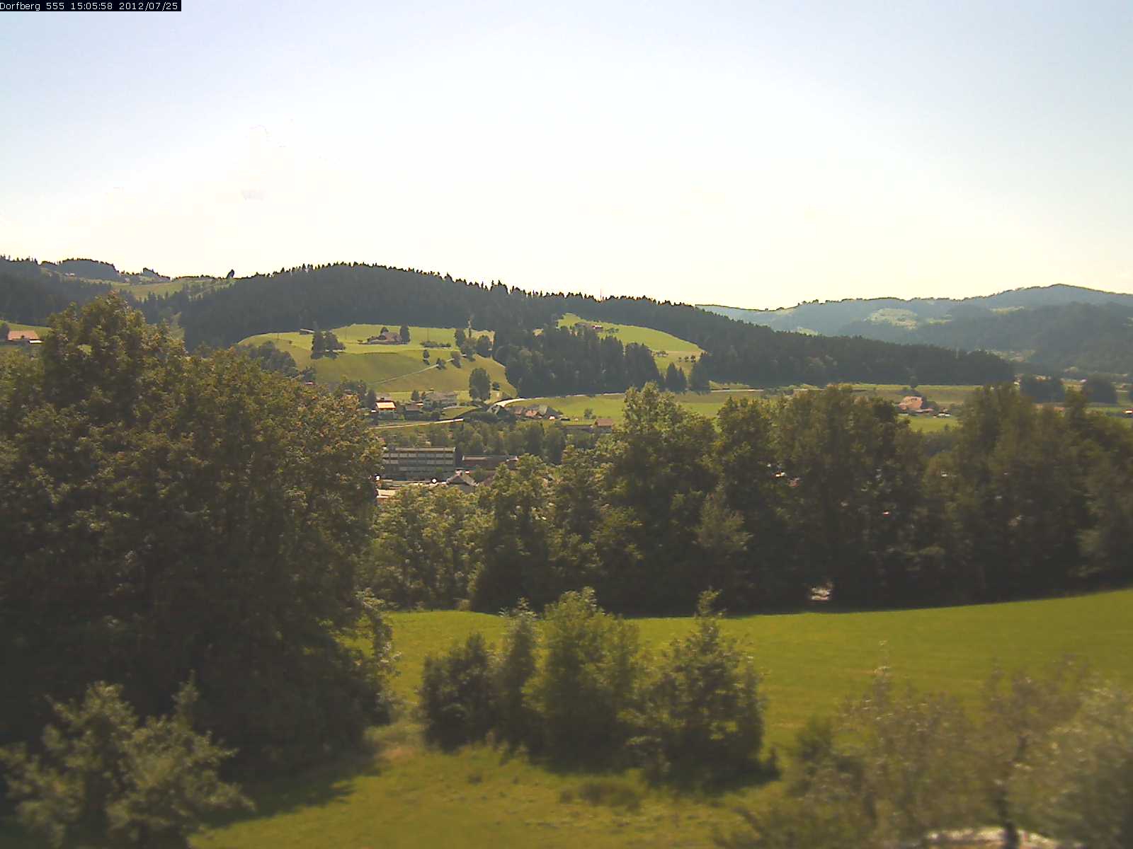 Webcam-Bild: Aussicht vom Dorfberg in Langnau 20120725-150600