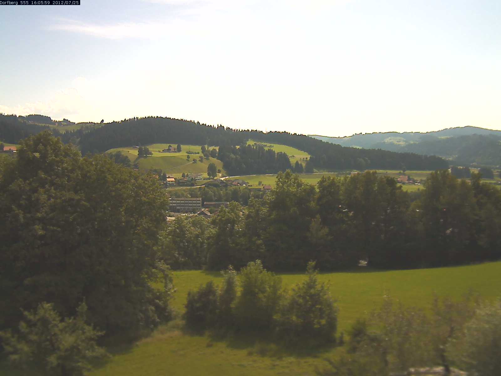 Webcam-Bild: Aussicht vom Dorfberg in Langnau 20120725-160600