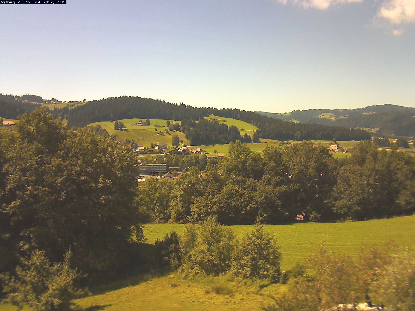 Webcam-Bild: Aussicht vom Dorfberg in Langnau 20120731-120600