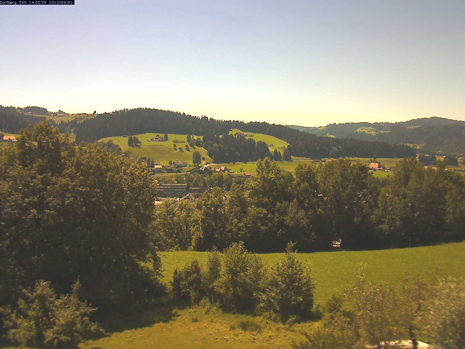 Webcam-Bild: Aussicht vom Dorfberg in Langnau 20120801-140600