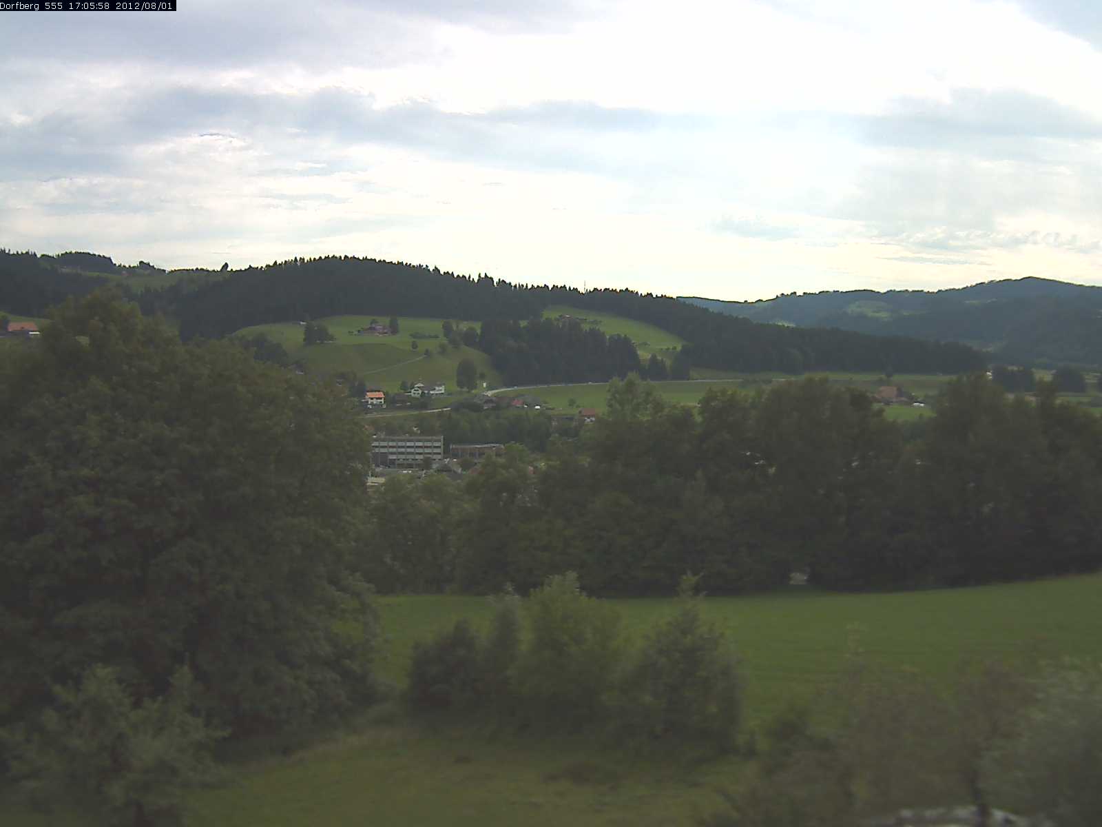 Webcam-Bild: Aussicht vom Dorfberg in Langnau 20120801-170600