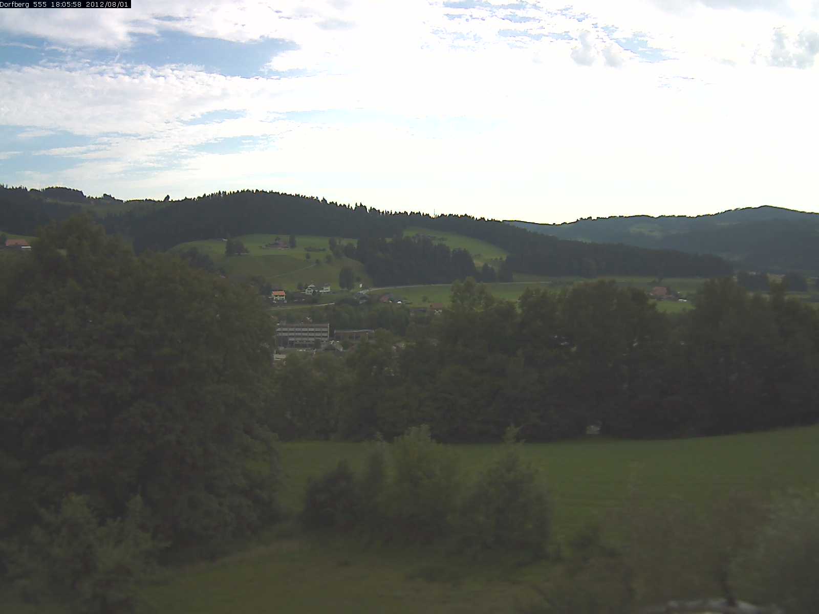 Webcam-Bild: Aussicht vom Dorfberg in Langnau 20120801-180600
