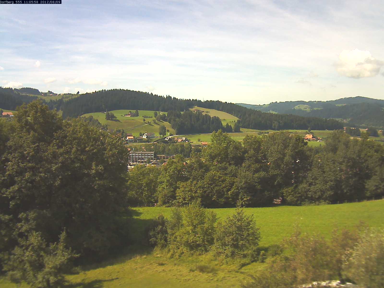 Webcam-Bild: Aussicht vom Dorfberg in Langnau 20120809-110600
