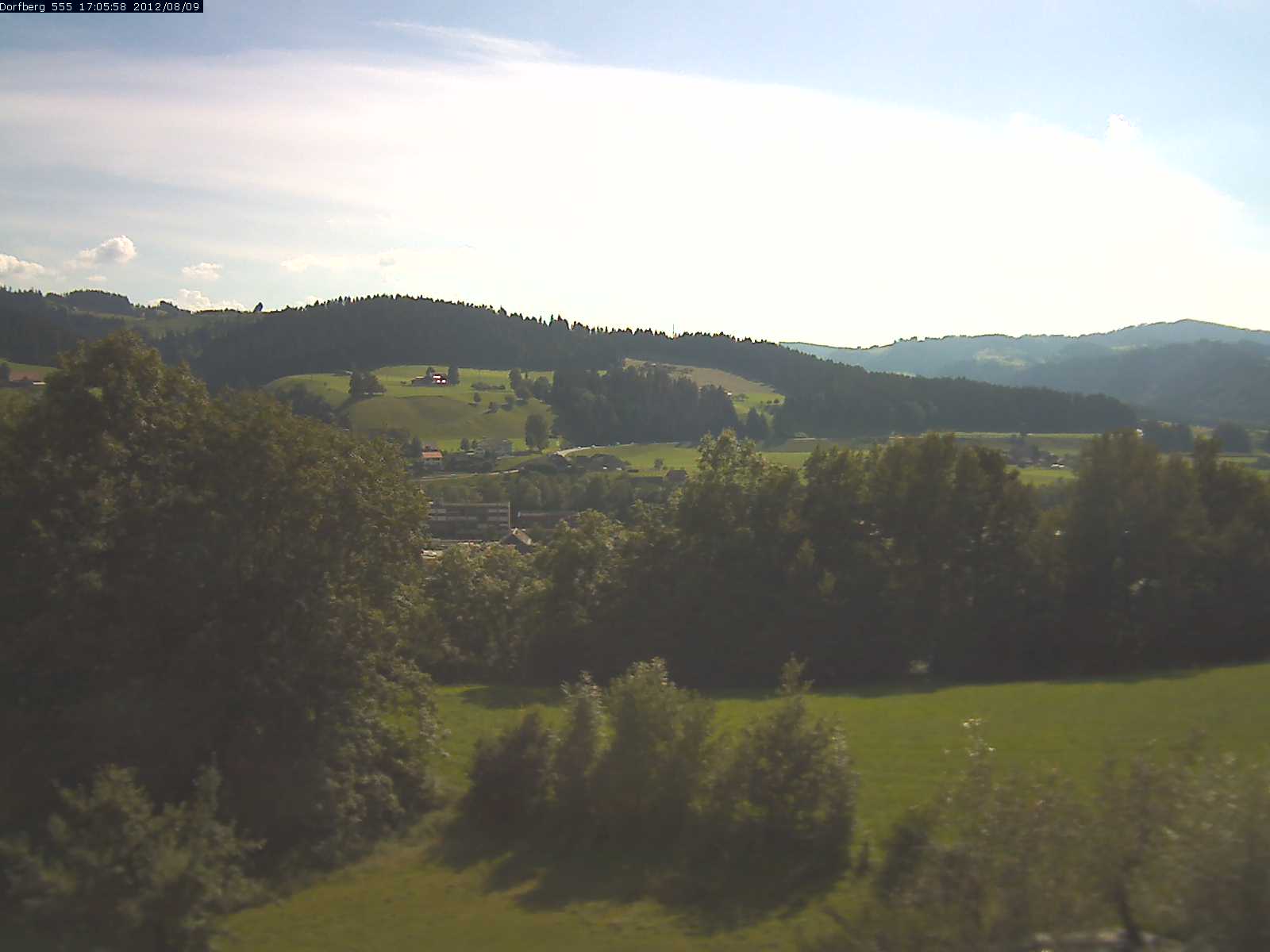 Webcam-Bild: Aussicht vom Dorfberg in Langnau 20120809-170600