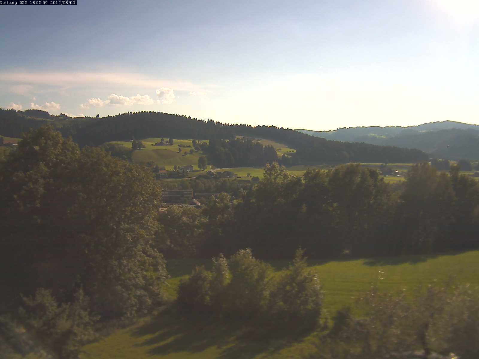 Webcam-Bild: Aussicht vom Dorfberg in Langnau 20120809-180600