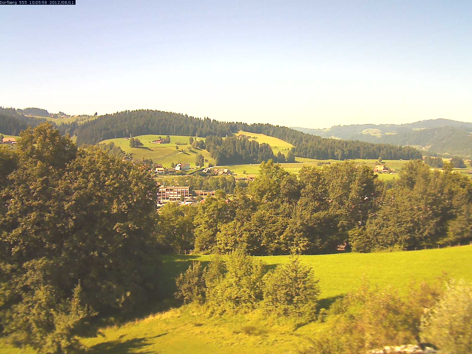 Webcam-Bild: Aussicht vom Dorfberg in Langnau 20120811-100600
