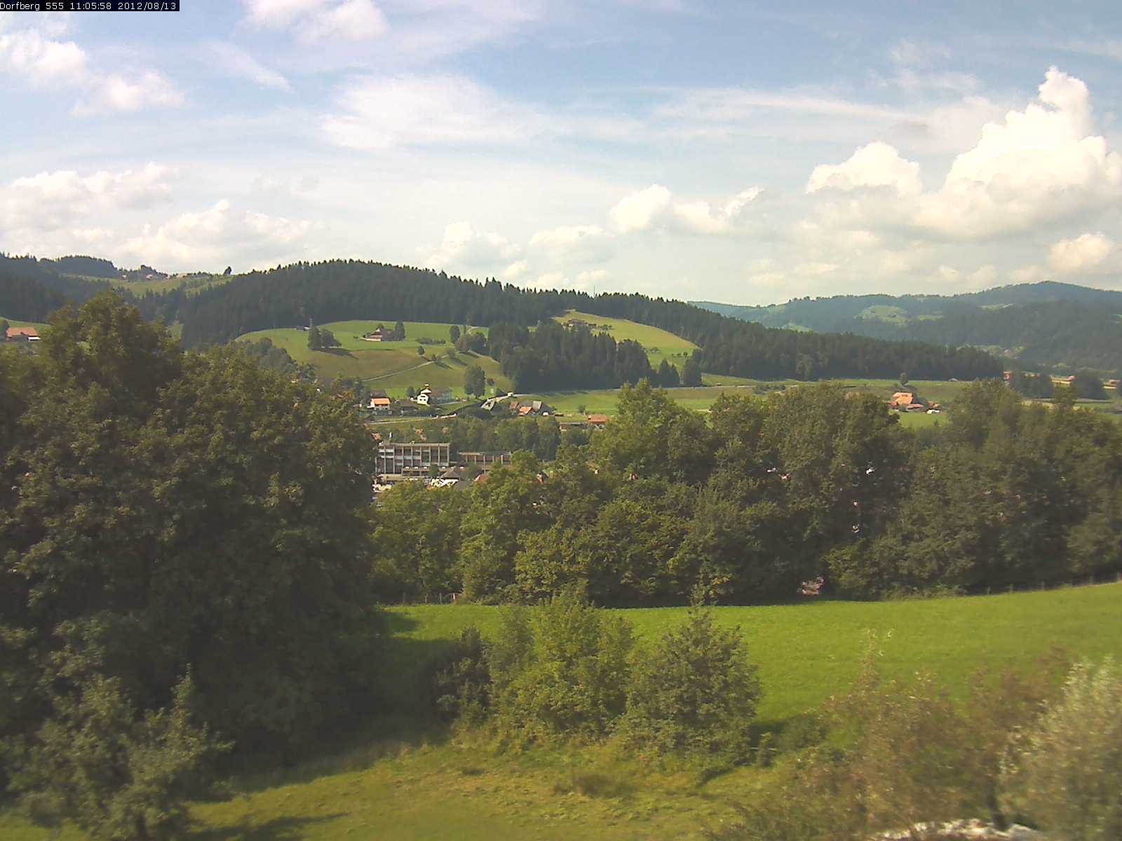 Webcam-Bild: Aussicht vom Dorfberg in Langnau 20120813-110600