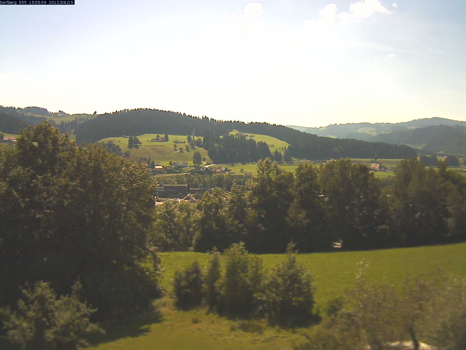Webcam-Bild: Aussicht vom Dorfberg in Langnau 20120815-150600