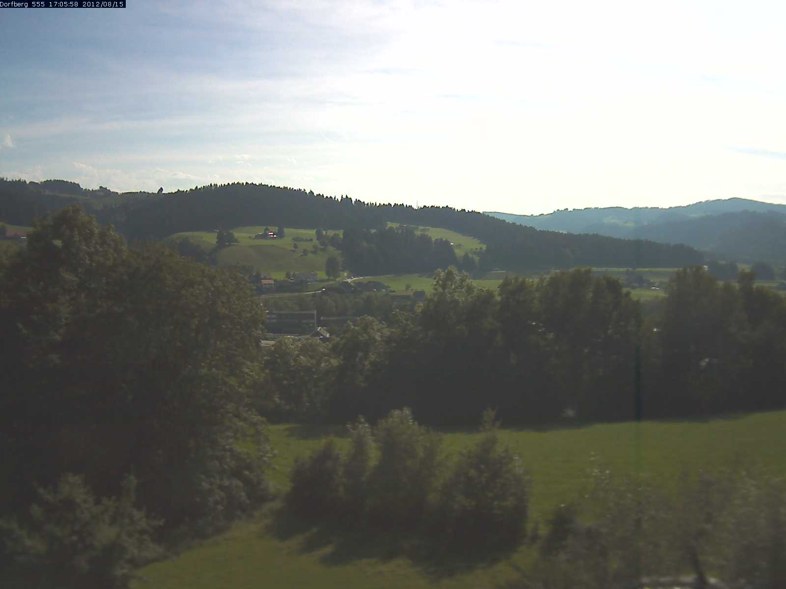 Webcam-Bild: Aussicht vom Dorfberg in Langnau 20120815-170600