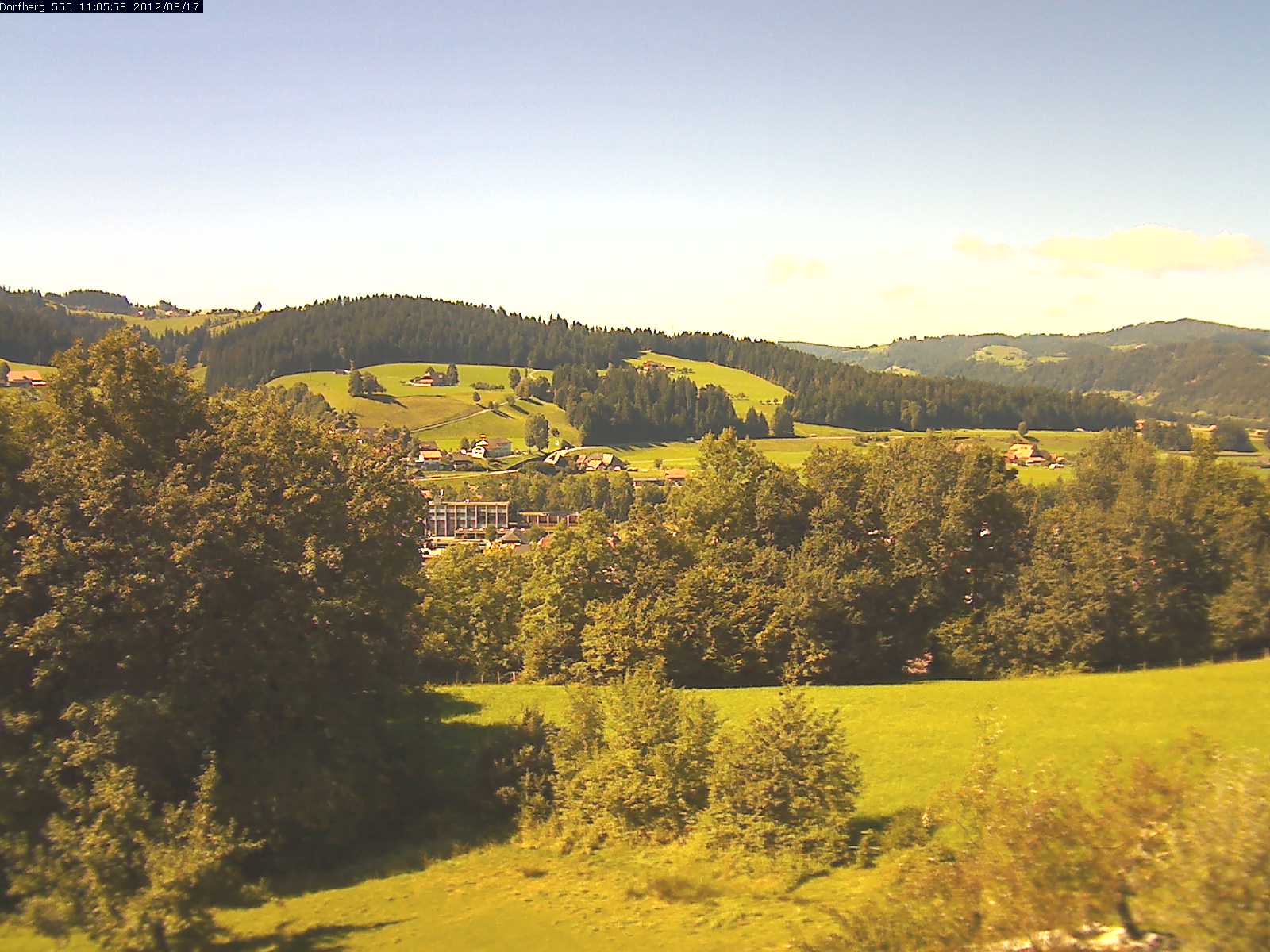 Webcam-Bild: Aussicht vom Dorfberg in Langnau 20120817-110600