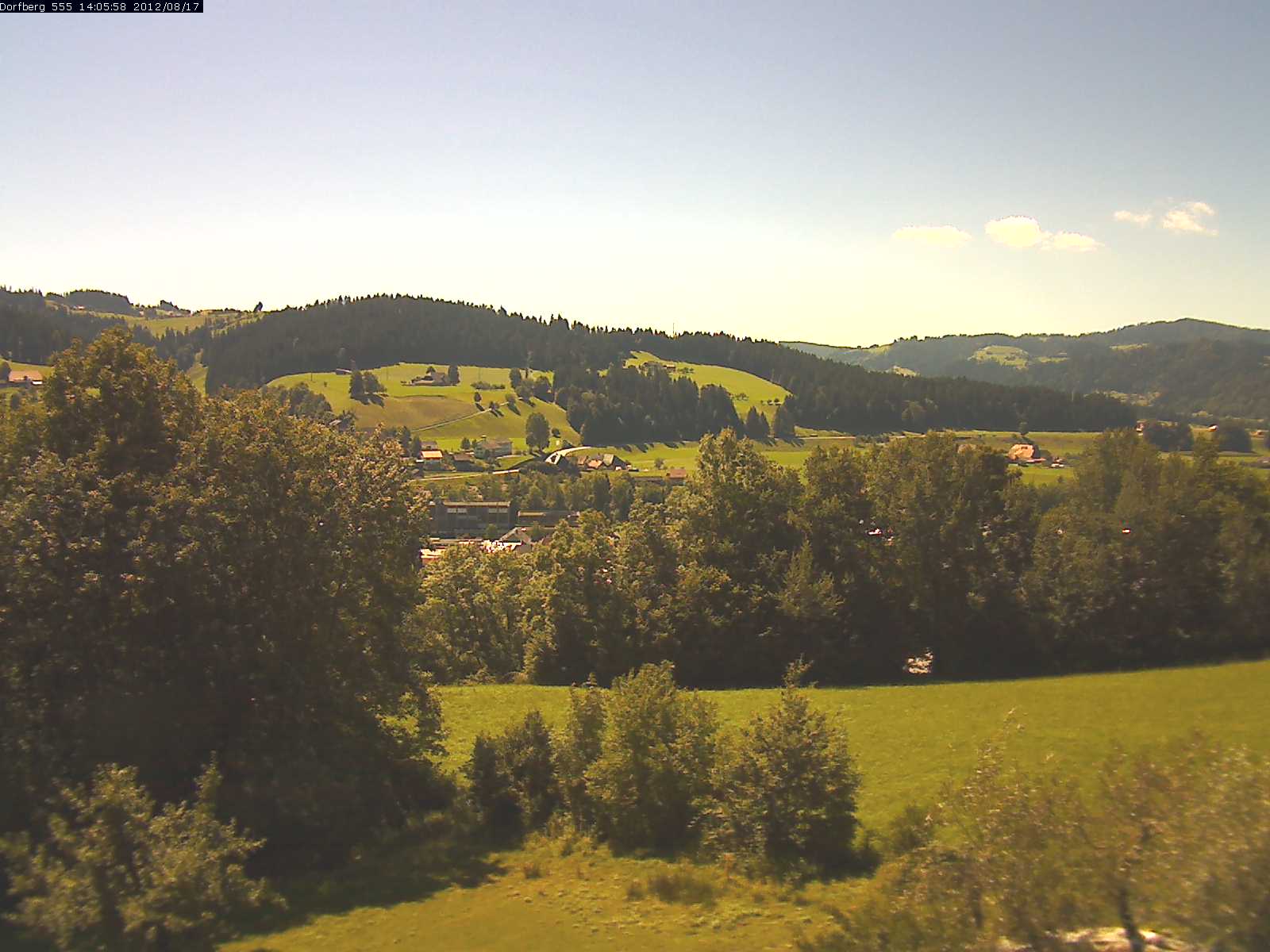 Webcam-Bild: Aussicht vom Dorfberg in Langnau 20120817-140600
