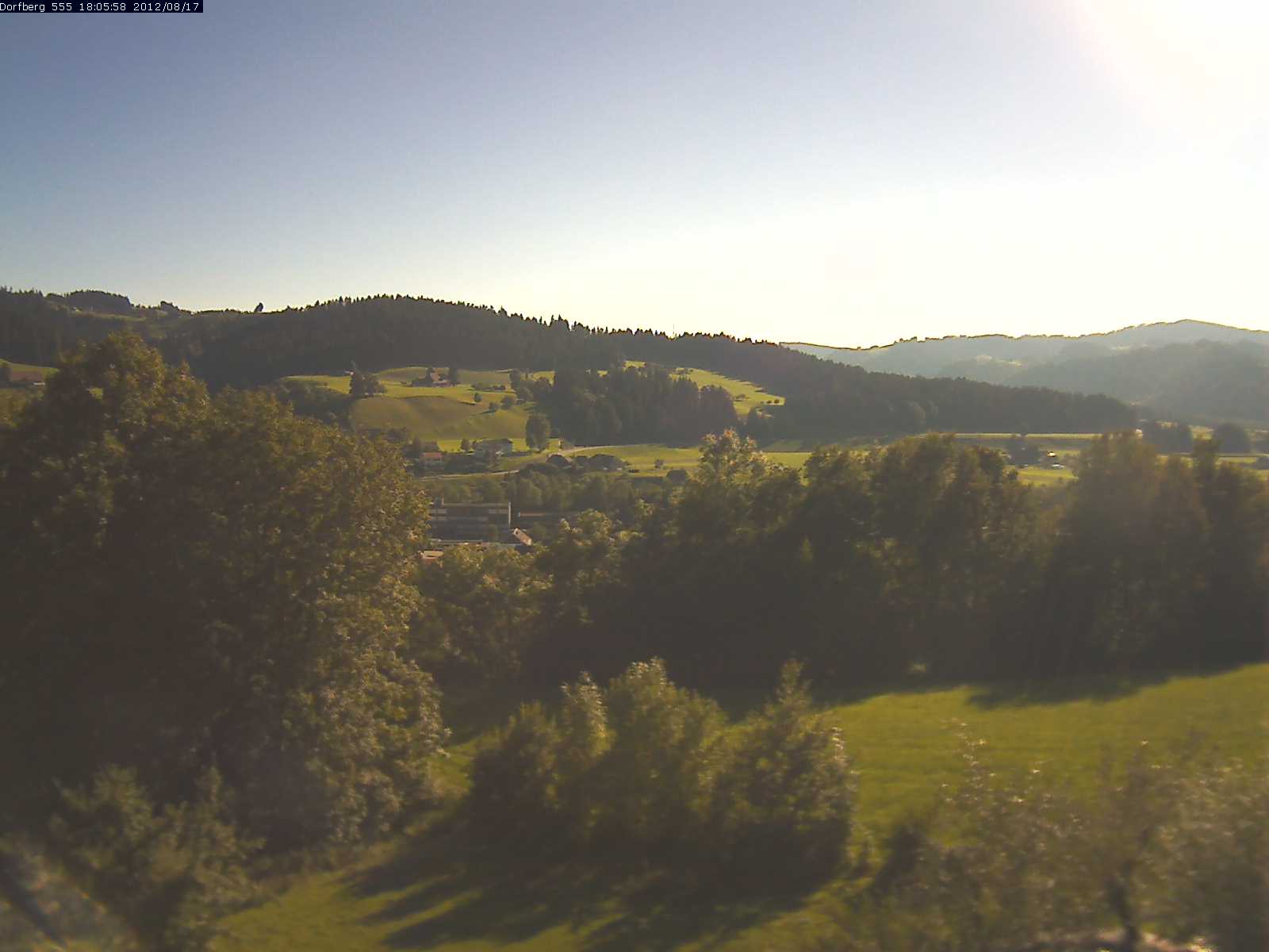 Webcam-Bild: Aussicht vom Dorfberg in Langnau 20120817-180600