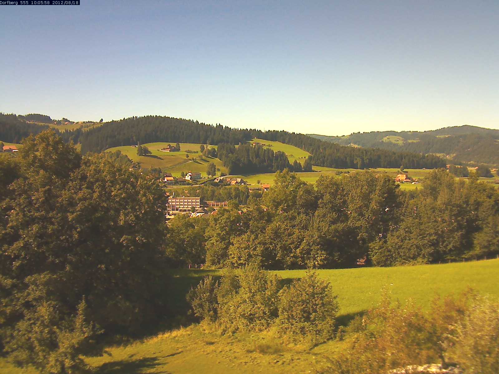 Webcam-Bild: Aussicht vom Dorfberg in Langnau 20120818-100600