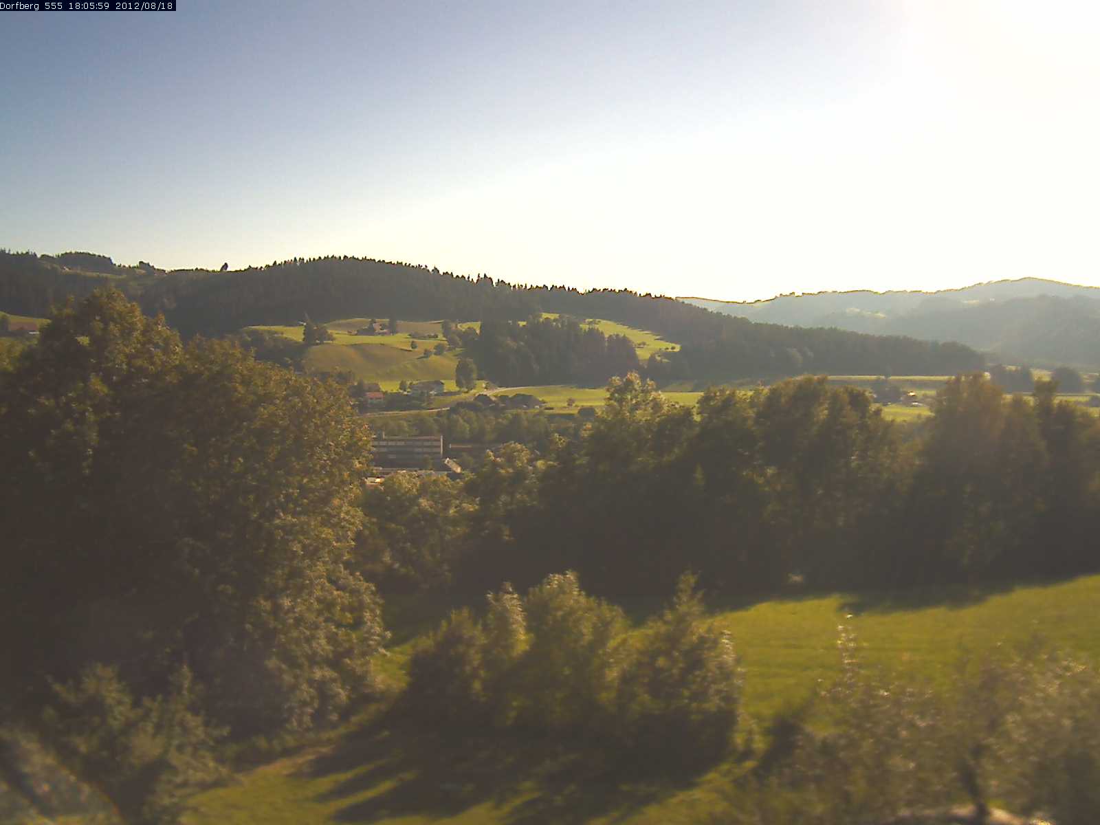 Webcam-Bild: Aussicht vom Dorfberg in Langnau 20120818-180600