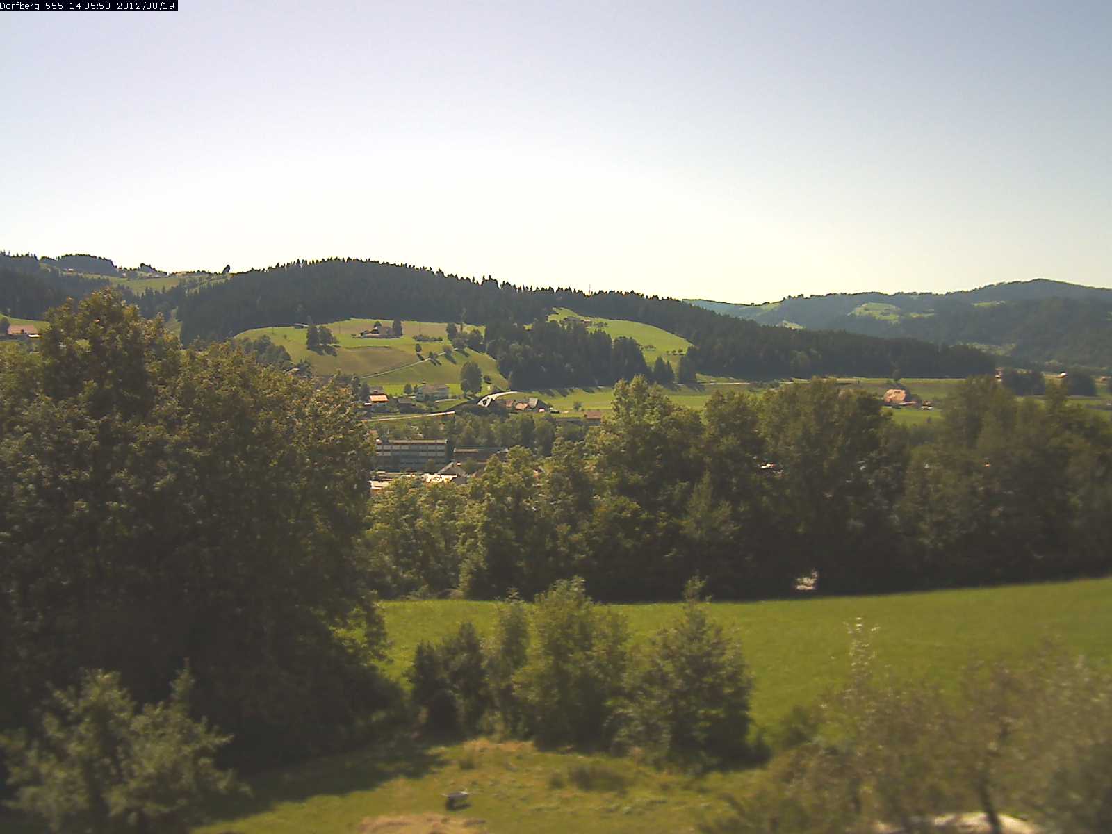 Webcam-Bild: Aussicht vom Dorfberg in Langnau 20120819-140600