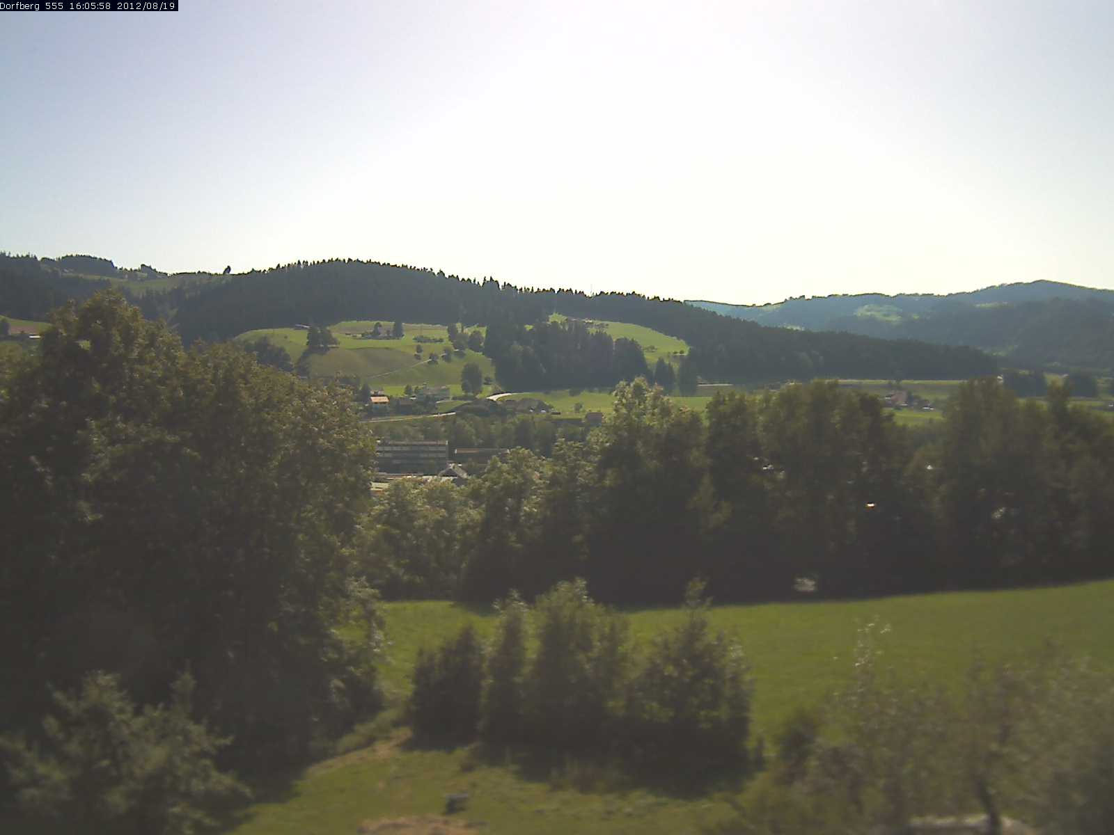 Webcam-Bild: Aussicht vom Dorfberg in Langnau 20120819-160600