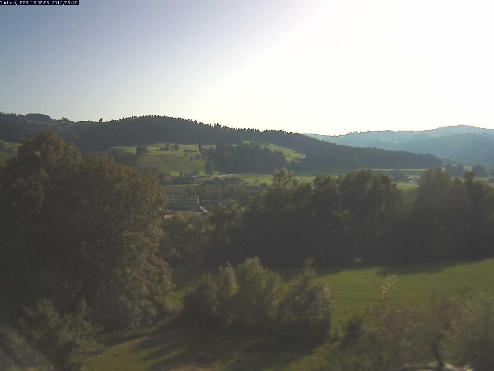 Webcam-Bild: Aussicht vom Dorfberg in Langnau 20120819-180600