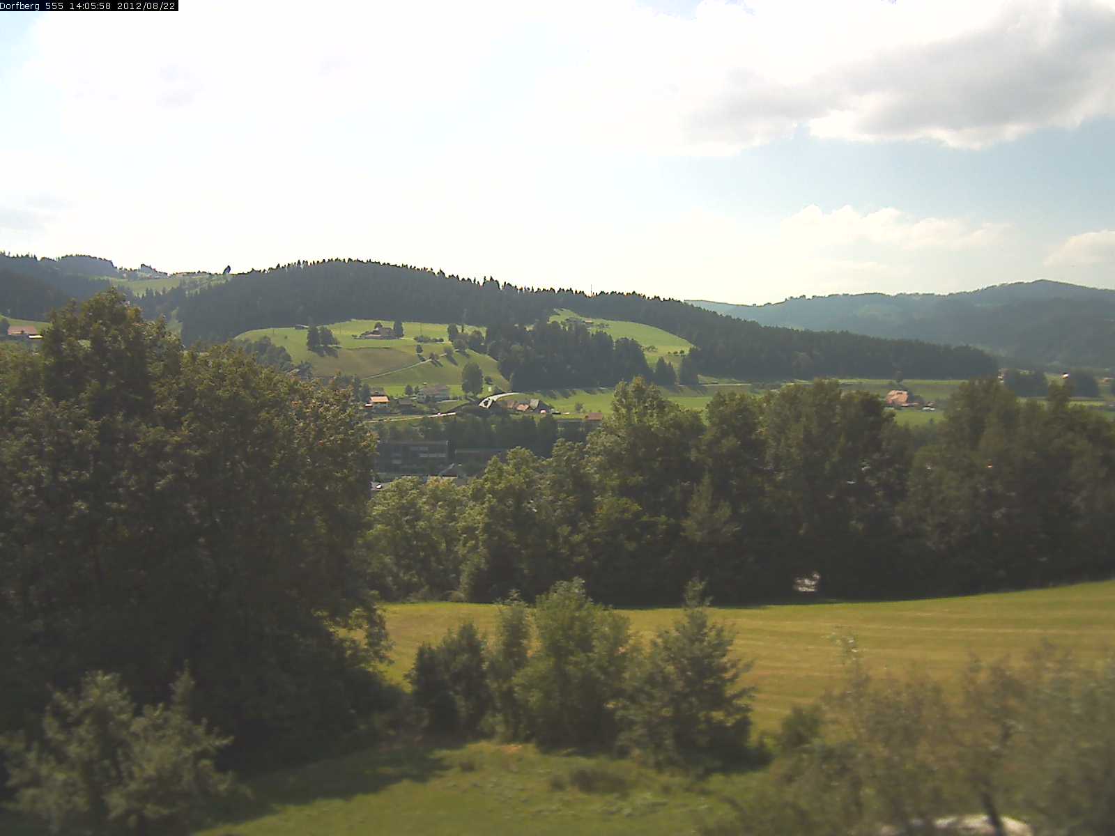 Webcam-Bild: Aussicht vom Dorfberg in Langnau 20120822-140600