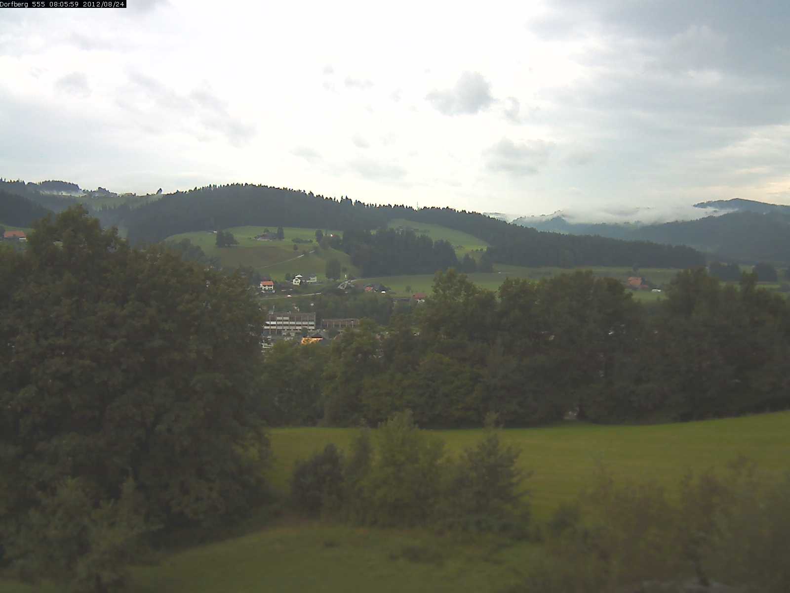 Webcam-Bild: Aussicht vom Dorfberg in Langnau 20120824-080600