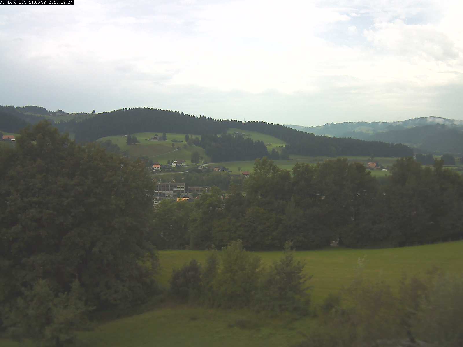Webcam-Bild: Aussicht vom Dorfberg in Langnau 20120824-110600