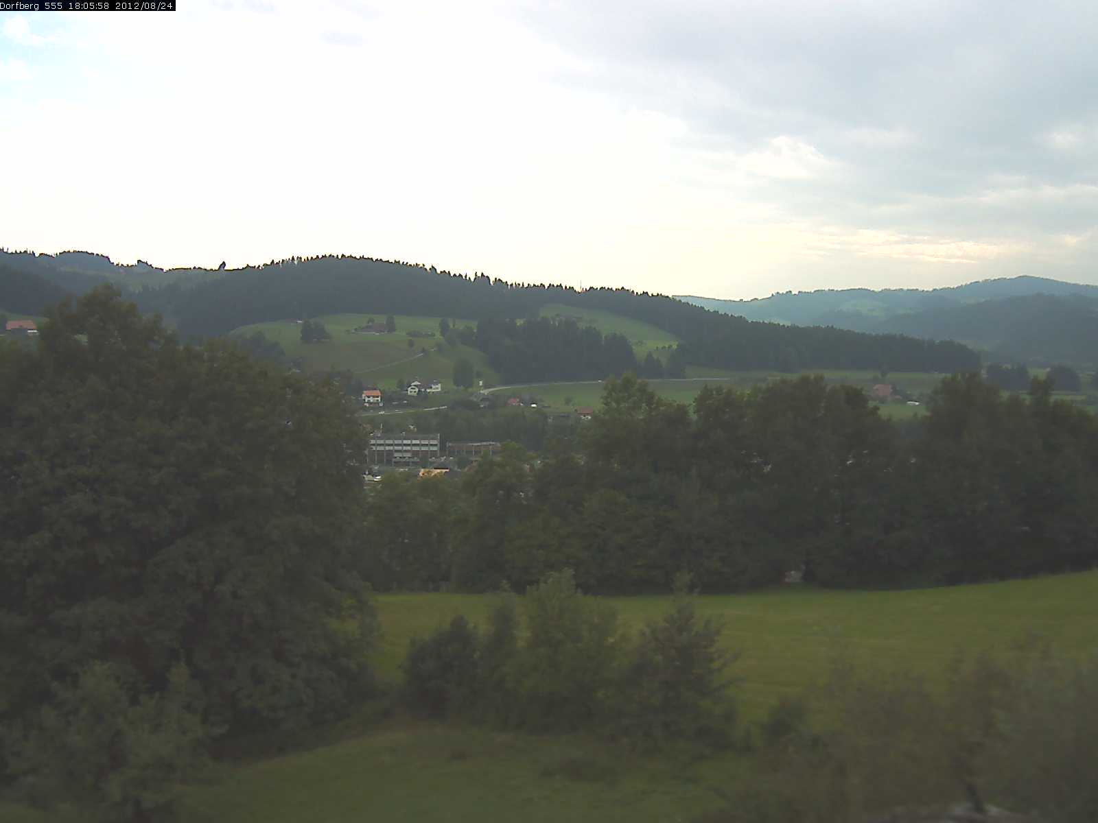 Webcam-Bild: Aussicht vom Dorfberg in Langnau 20120824-180600