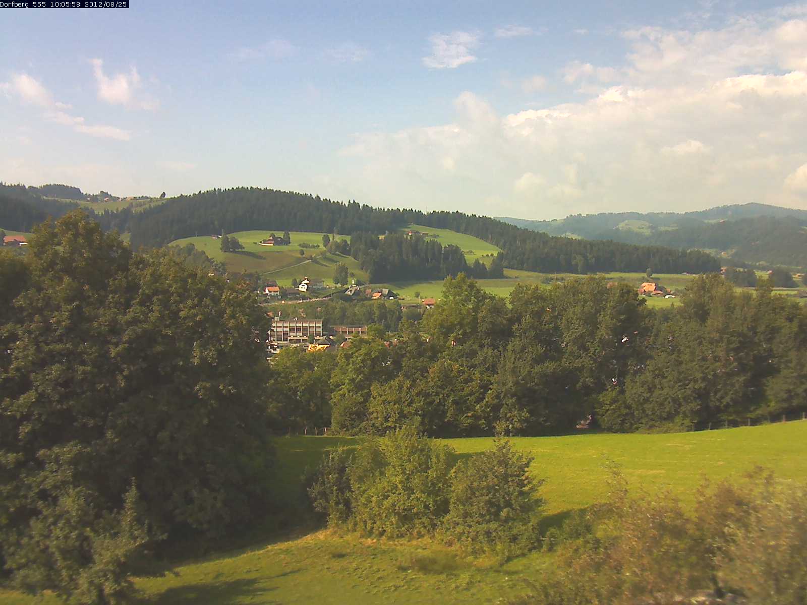 Webcam-Bild: Aussicht vom Dorfberg in Langnau 20120825-100600