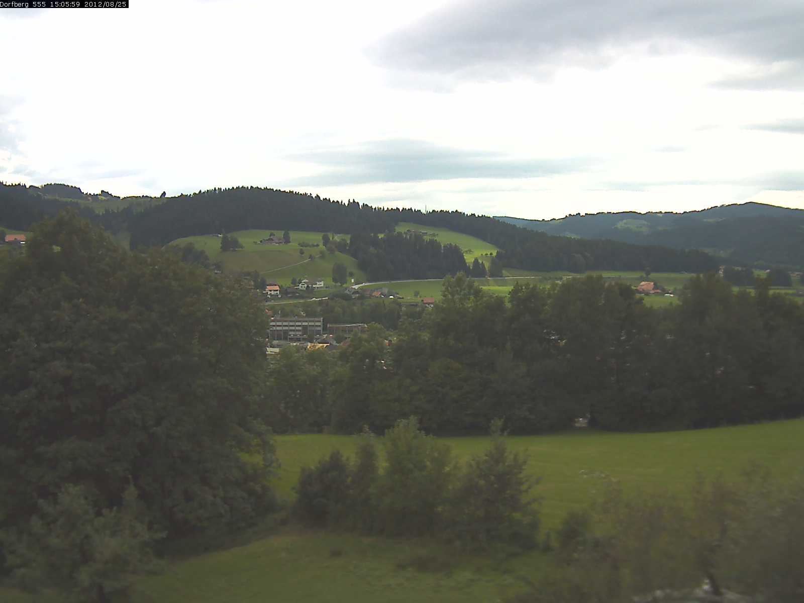 Webcam-Bild: Aussicht vom Dorfberg in Langnau 20120825-150600