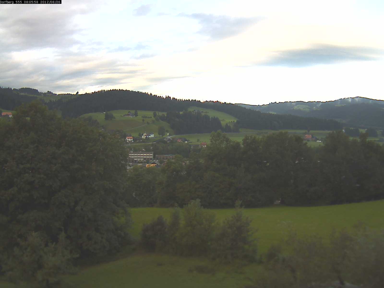 Webcam-Bild: Aussicht vom Dorfberg in Langnau 20120826-080600