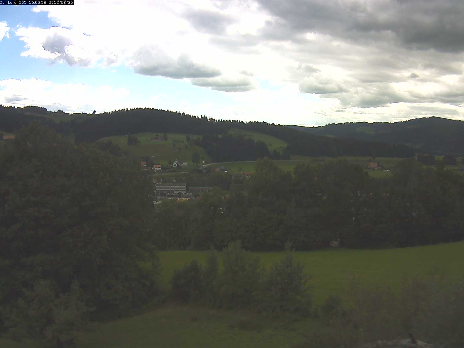 Webcam-Bild: Aussicht vom Dorfberg in Langnau 20120826-160600