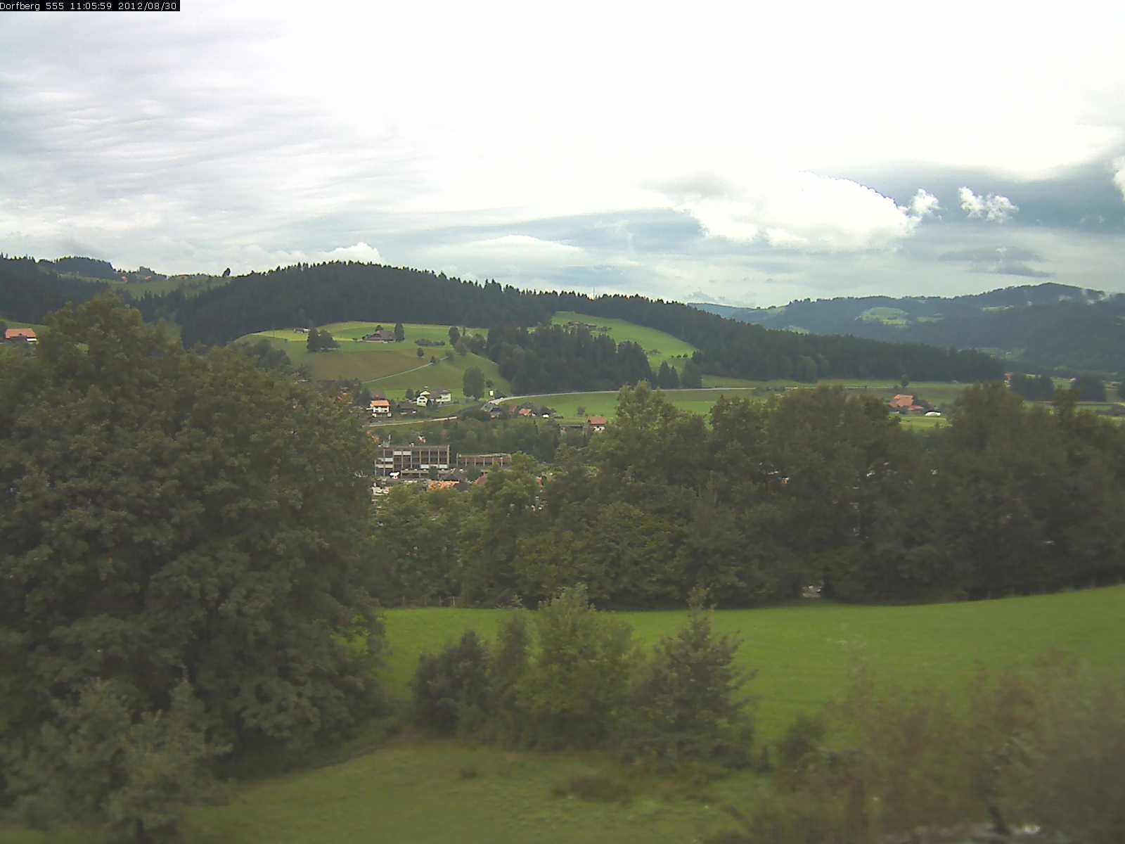 Webcam-Bild: Aussicht vom Dorfberg in Langnau 20120830-110600