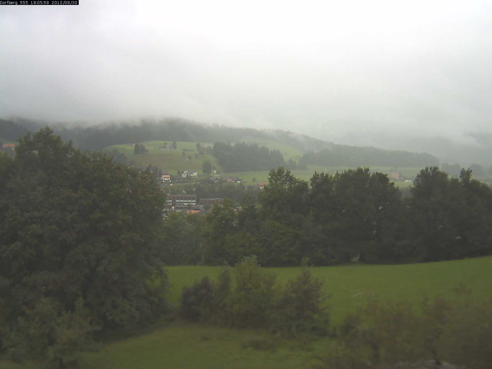 Webcam-Bild: Aussicht vom Dorfberg in Langnau 20120830-180600