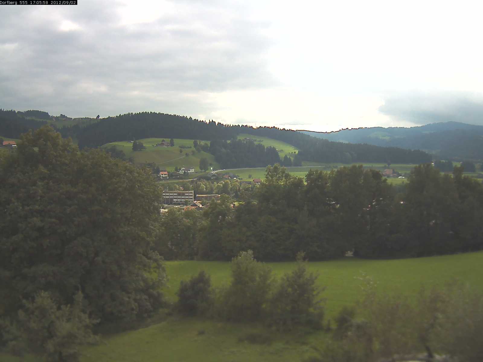 Webcam-Bild: Aussicht vom Dorfberg in Langnau 20120902-170600