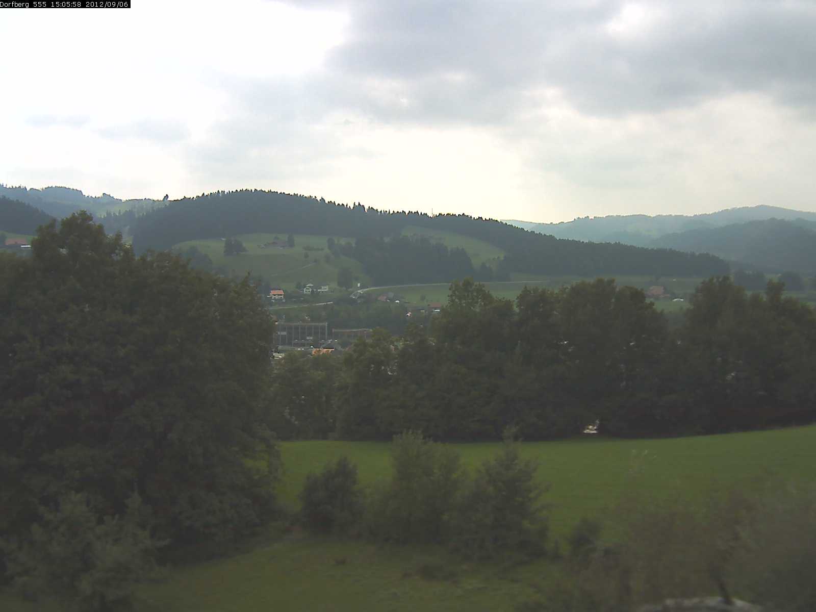 Webcam-Bild: Aussicht vom Dorfberg in Langnau 20120906-150600