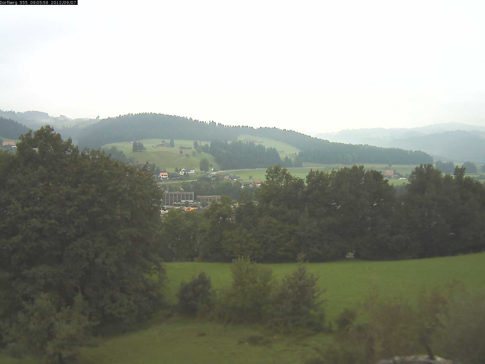 Webcam-Bild: Aussicht vom Dorfberg in Langnau 20120907-090600