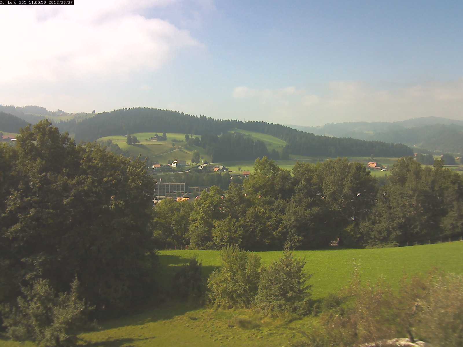 Webcam-Bild: Aussicht vom Dorfberg in Langnau 20120907-110600