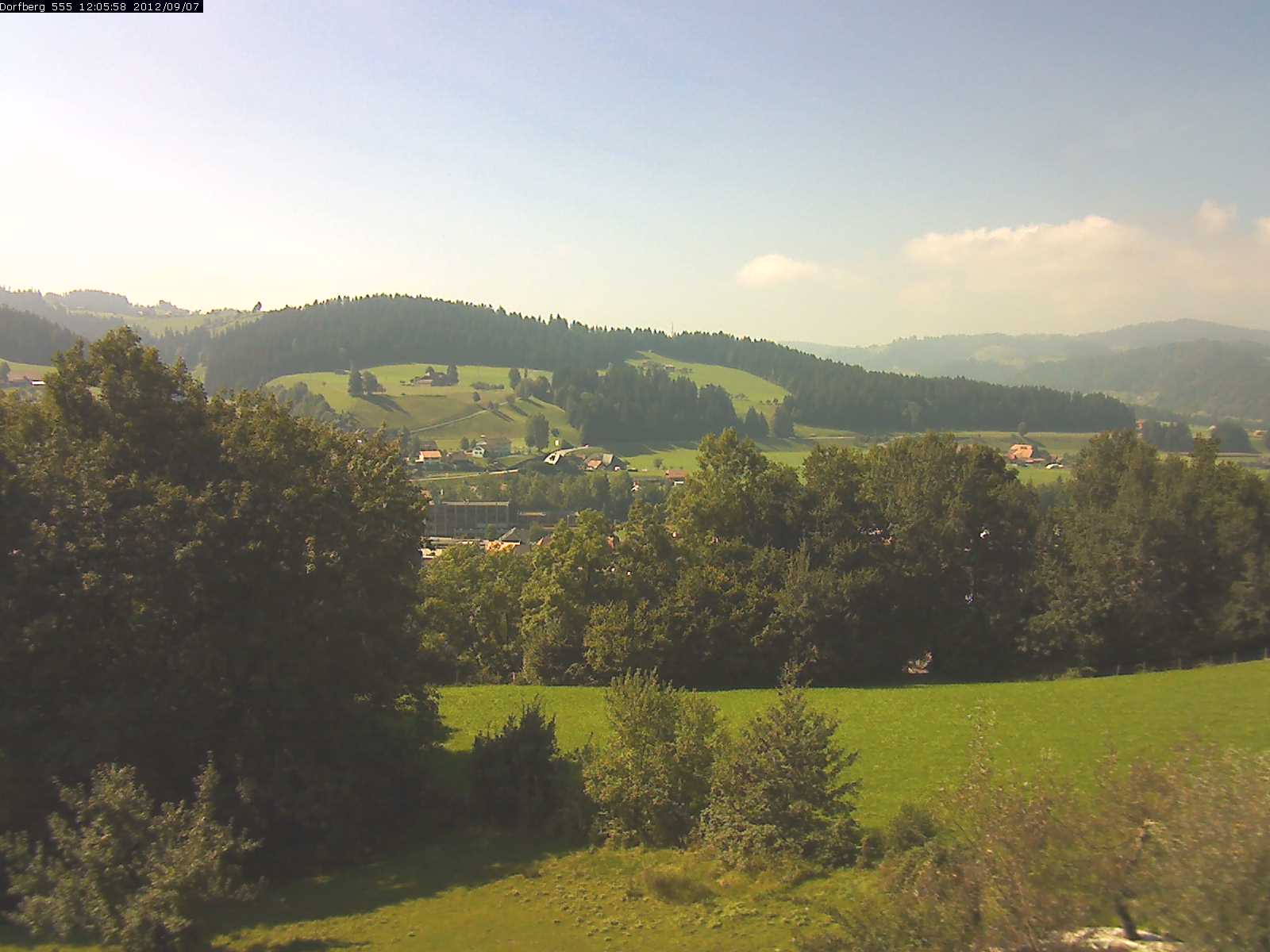 Webcam-Bild: Aussicht vom Dorfberg in Langnau 20120907-120600