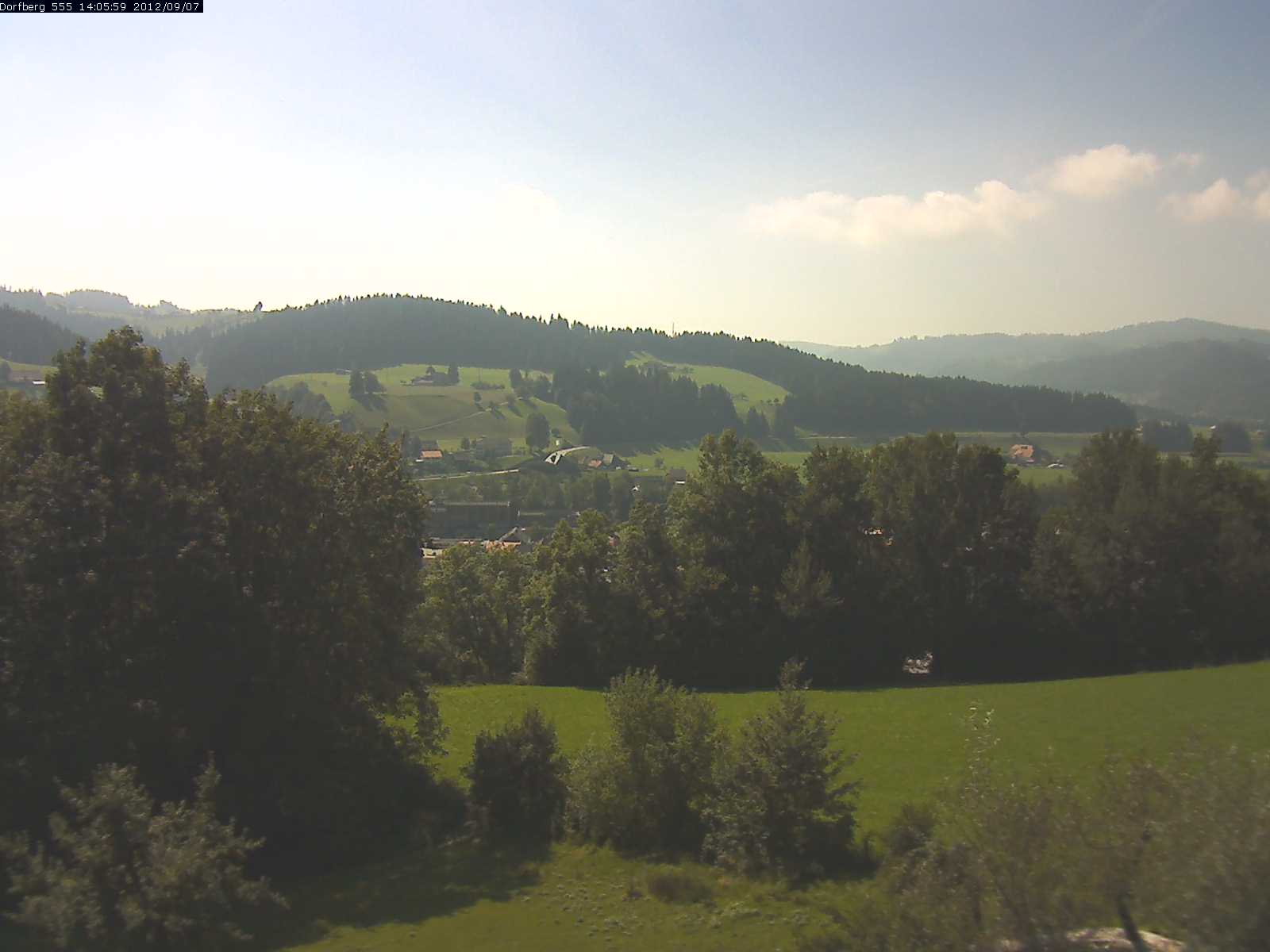 Webcam-Bild: Aussicht vom Dorfberg in Langnau 20120907-140600