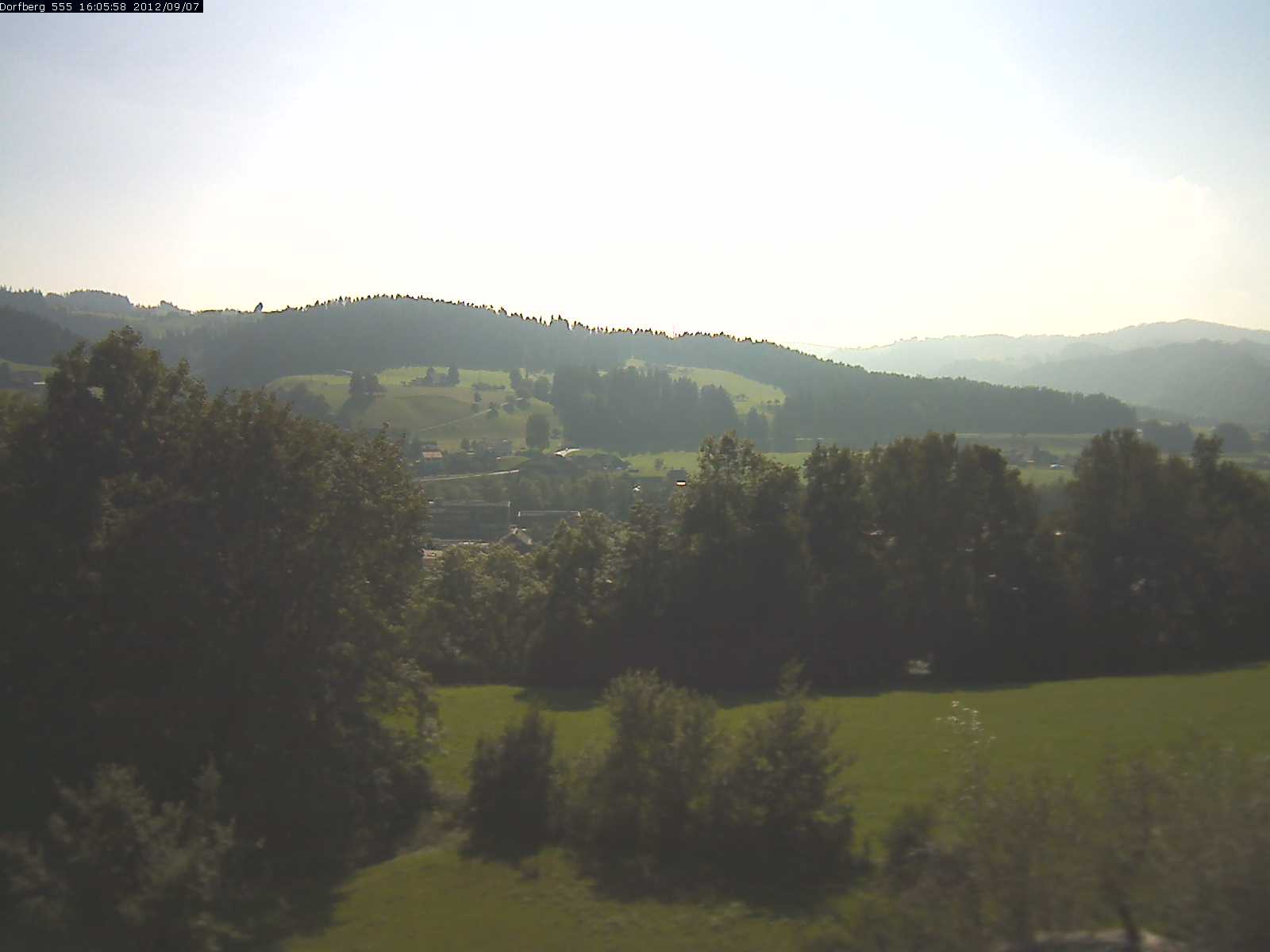 Webcam-Bild: Aussicht vom Dorfberg in Langnau 20120907-160600