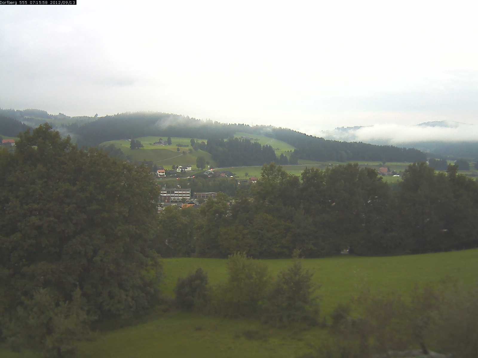 Webcam-Bild: Aussicht vom Dorfberg in Langnau 20120913-071600