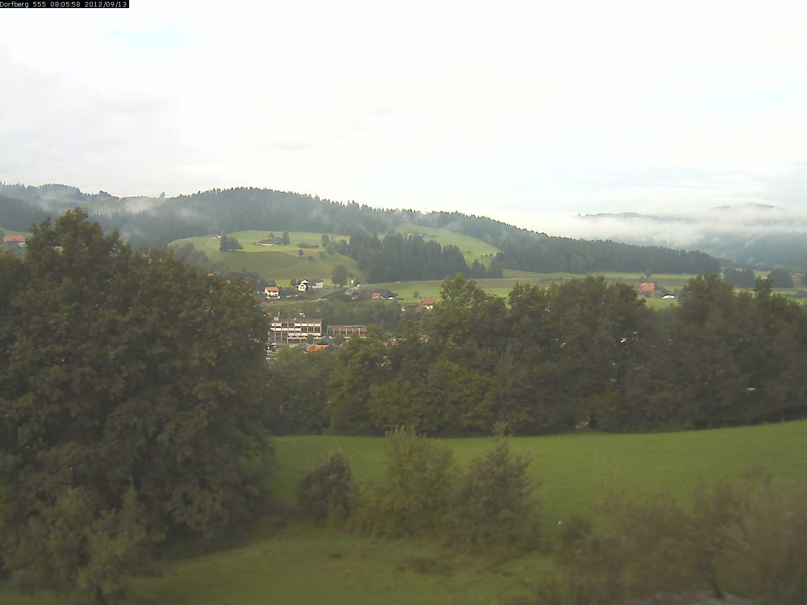 Webcam-Bild: Aussicht vom Dorfberg in Langnau 20120913-080600
