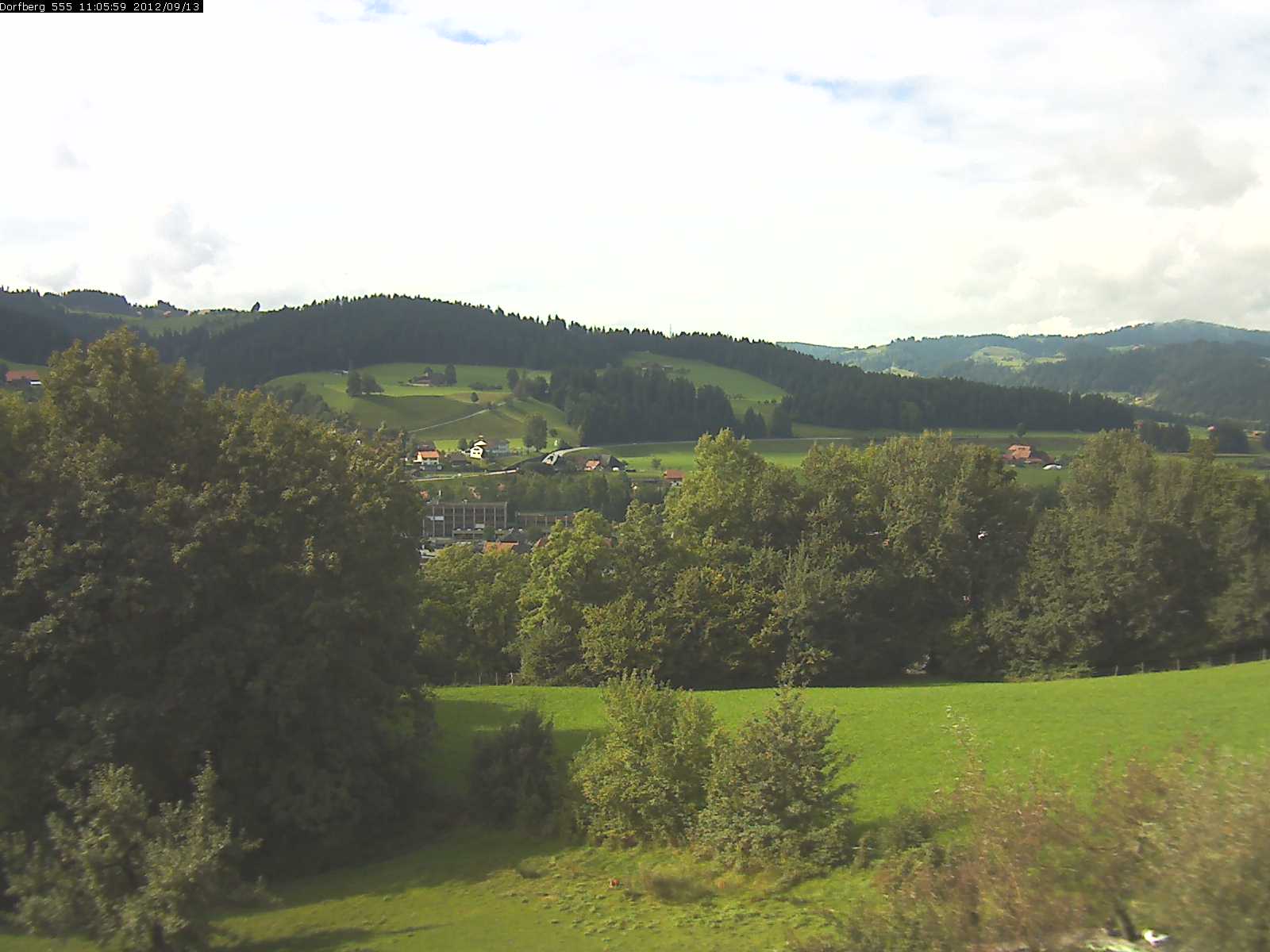 Webcam-Bild: Aussicht vom Dorfberg in Langnau 20120913-110600