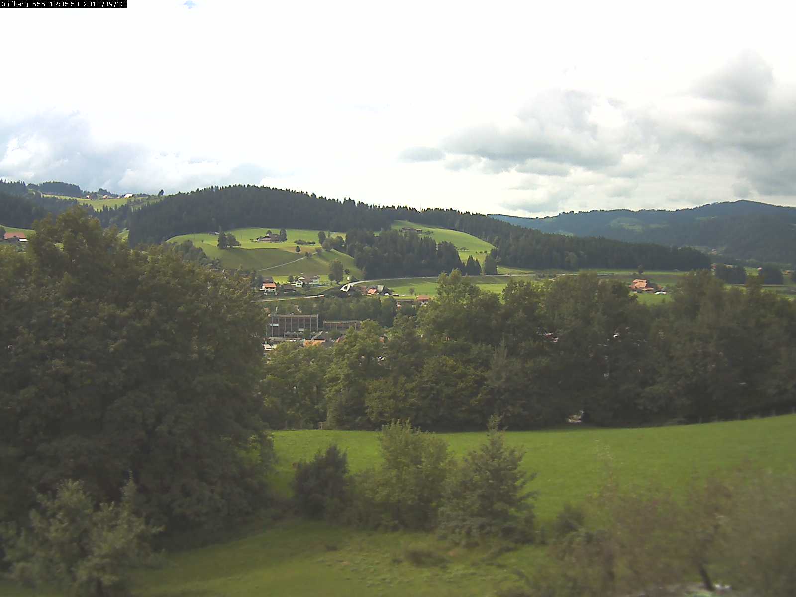 Webcam-Bild: Aussicht vom Dorfberg in Langnau 20120913-120600