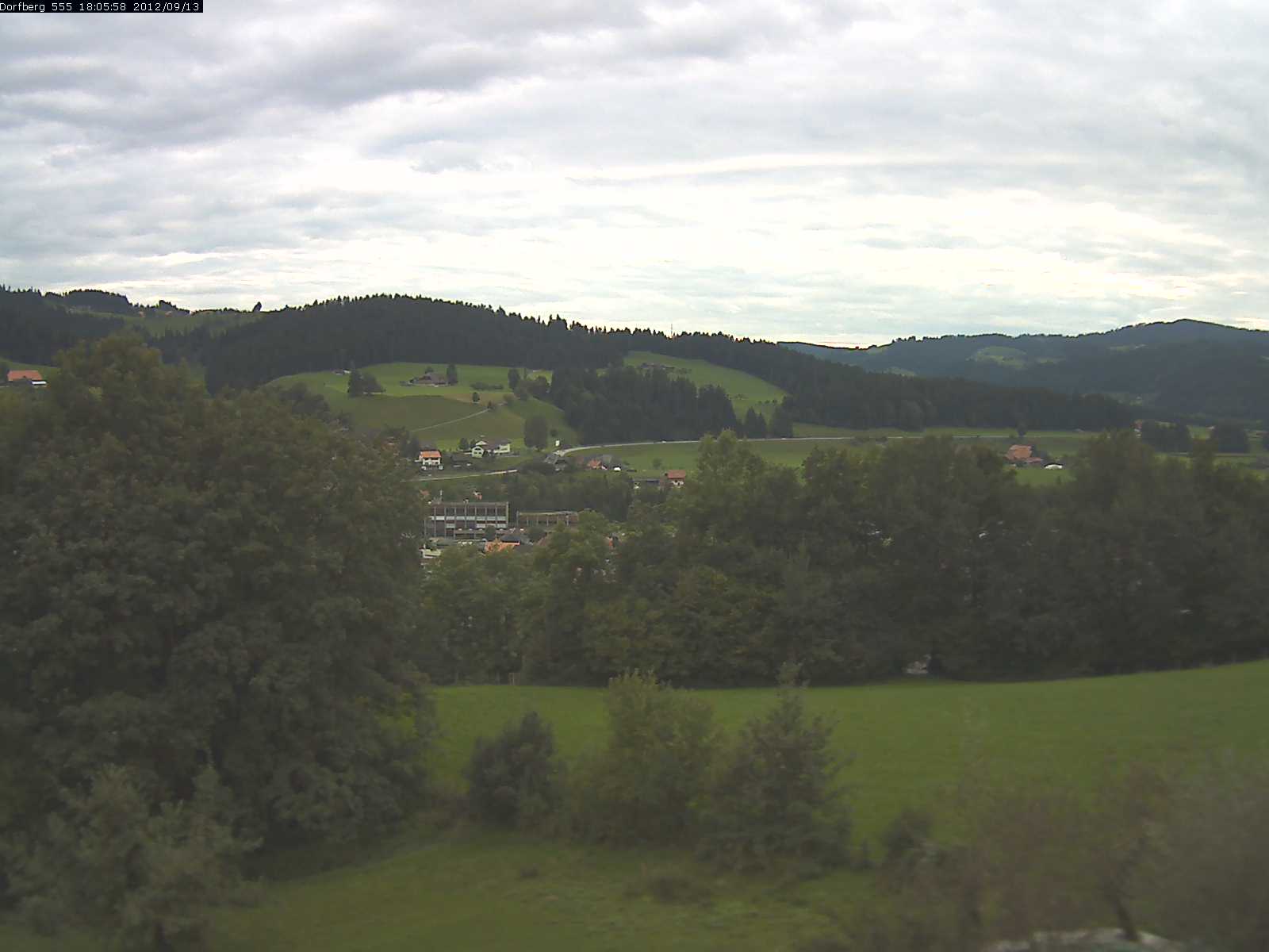 Webcam-Bild: Aussicht vom Dorfberg in Langnau 20120913-180600